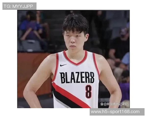 美记分析杨瀚森在小阵容中的局限性与对抗高大内线的潜在策略